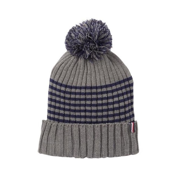 Tommy Hilfiger Gray Navy Pom Beanie - Picture 1 of 2